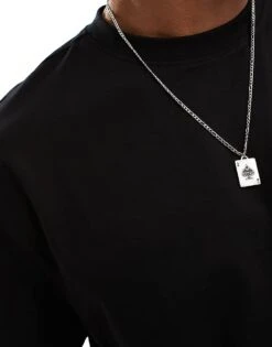 River Island Regular Fit T-shirt In Black For Men 10 River Island Regular Fit T-shirt In Black For Men -Layered Clothes 205727279 4