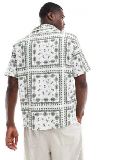 River Island Crinkle Shirt In Bandana Print For Men Ecru -Layered Clothes 207098665 4