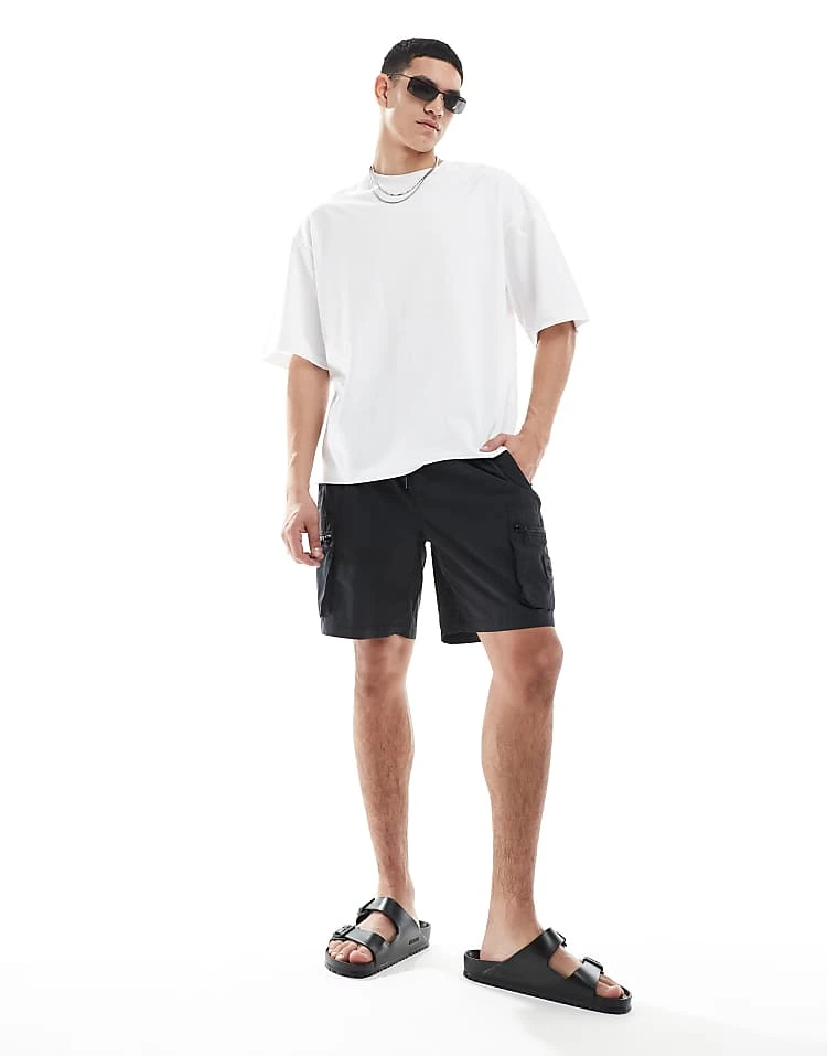River Island Cargo Shorts In Black For Men 8 River Island Cargo Shorts In Black For Men - Image 6