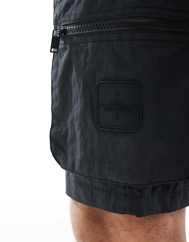 River Island Cargo Shorts In Black For Men 5 River Island Cargo Shorts In Black For Men - Image 3