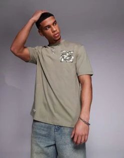 River Island Nagura Island Print T-shirt In Khaki For Men -Layered Clothes 208176444 4